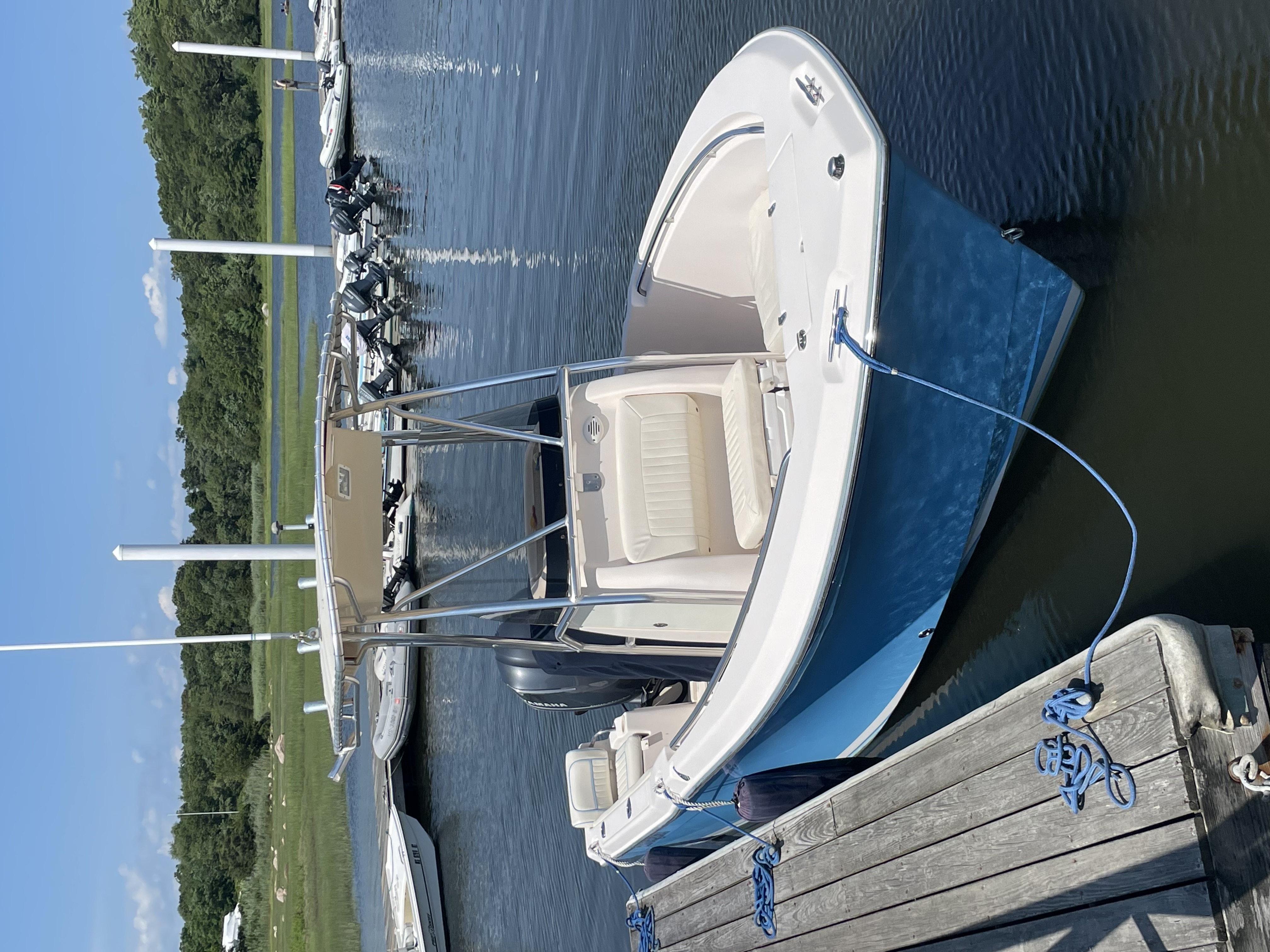 2011 Grady-White Fisherman 209