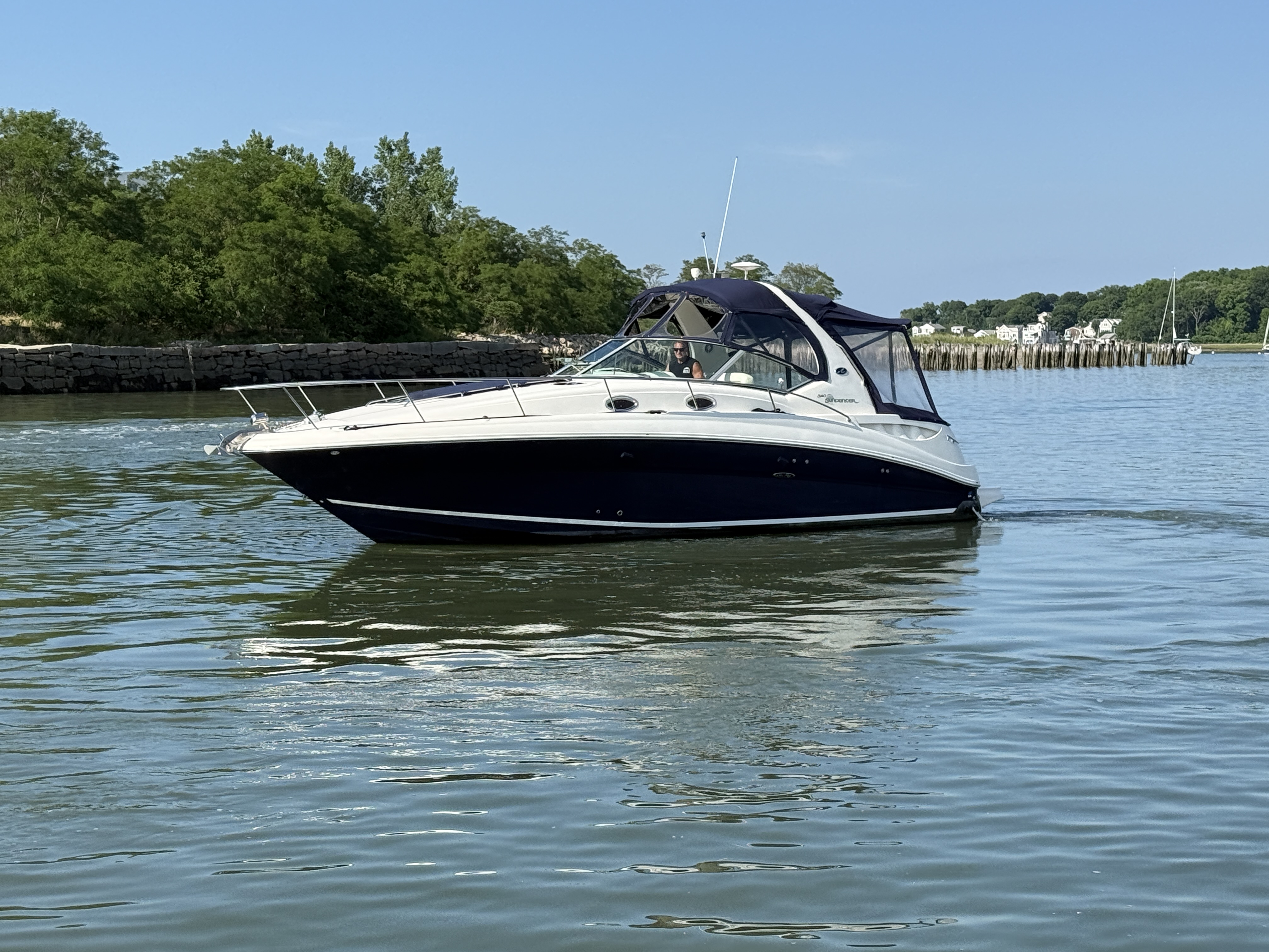 2004 Sea Ray 320 Sundancer