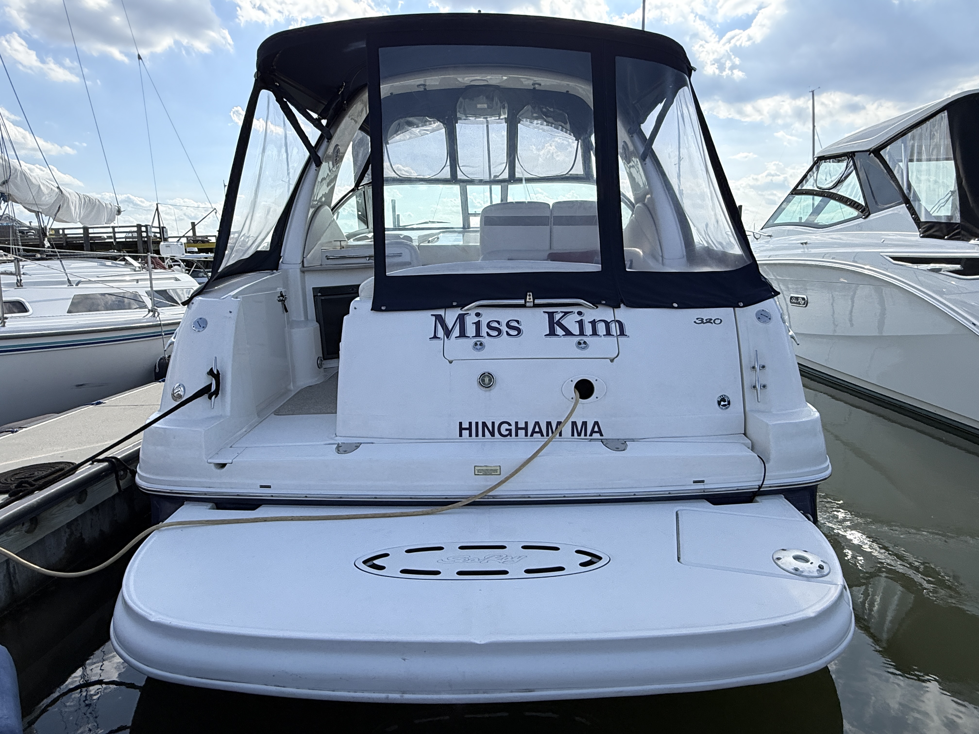 2004 Sea Ray 320 Sundancer